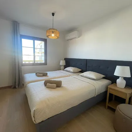 Windsor Park Brand New 아파트 *