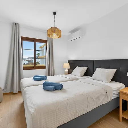 Windsor Park Brand New Apartament