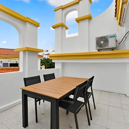 Windsor Park Brand New * Costa Adeje (Tenerife)