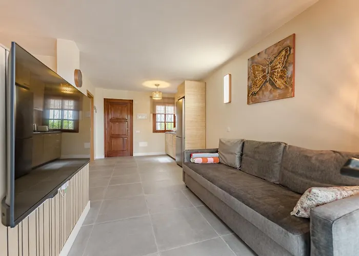 아파트 Windsor Park Brand New 아데제